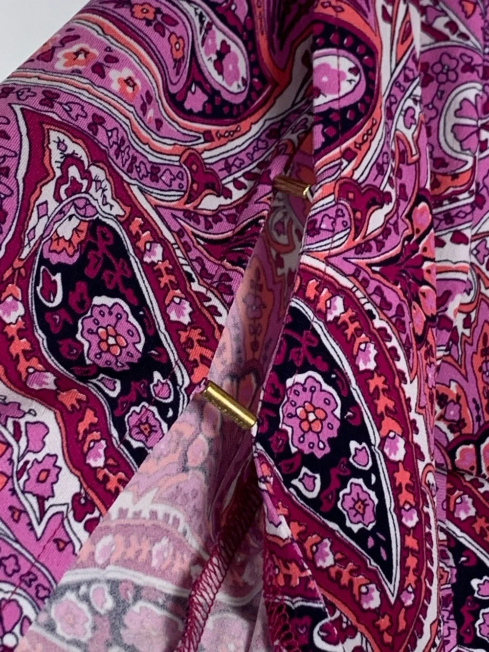 Michael Kors Women’s Top Pink Paisley V Neck Split Sleeve Gold Hardware